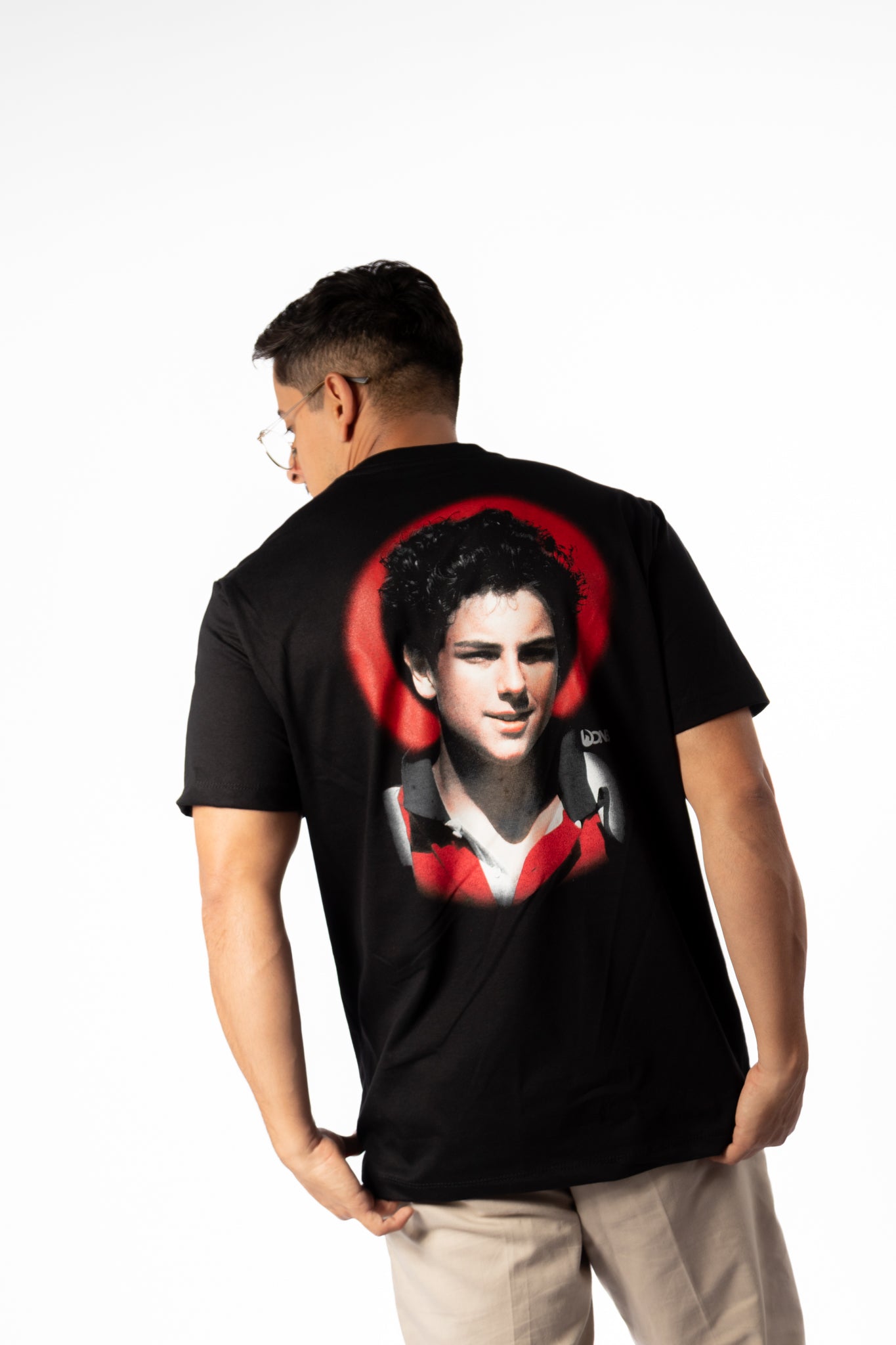 T-Shirt – Saint Carlo Acutis Photo - Black