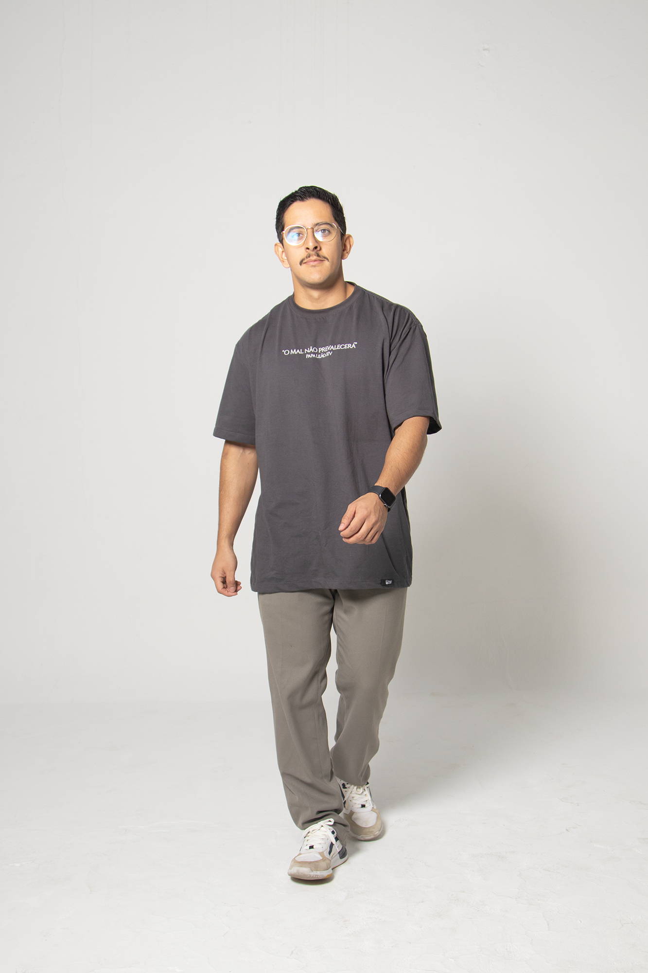 Oversized T-Shirt – “Evil Will Not Prevail” - Pope Leo XIV