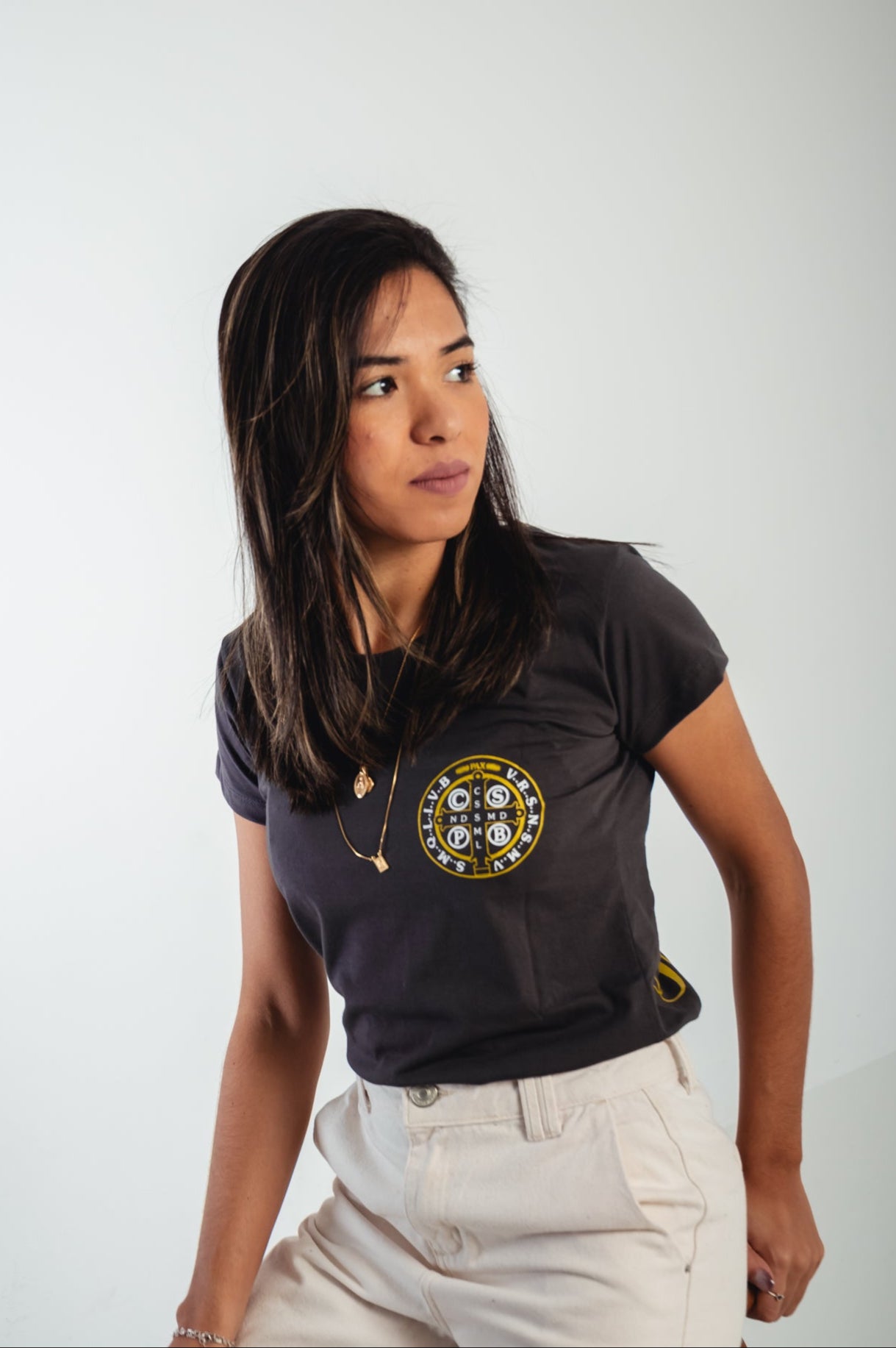 Women’s Fitted Tee Medalhão São Bento - Grafite ref 3226