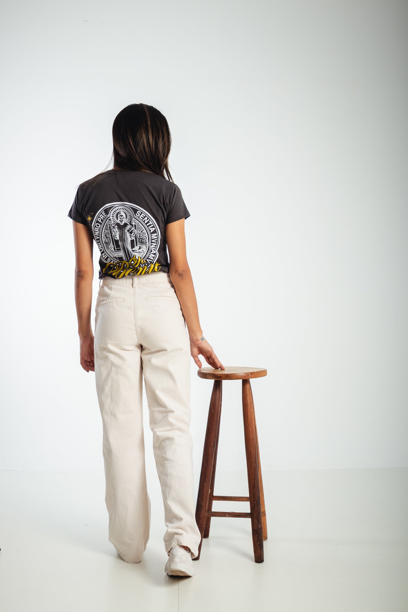 Women’s Fitted Tee Medalhão São Bento - Grafite ref 3226