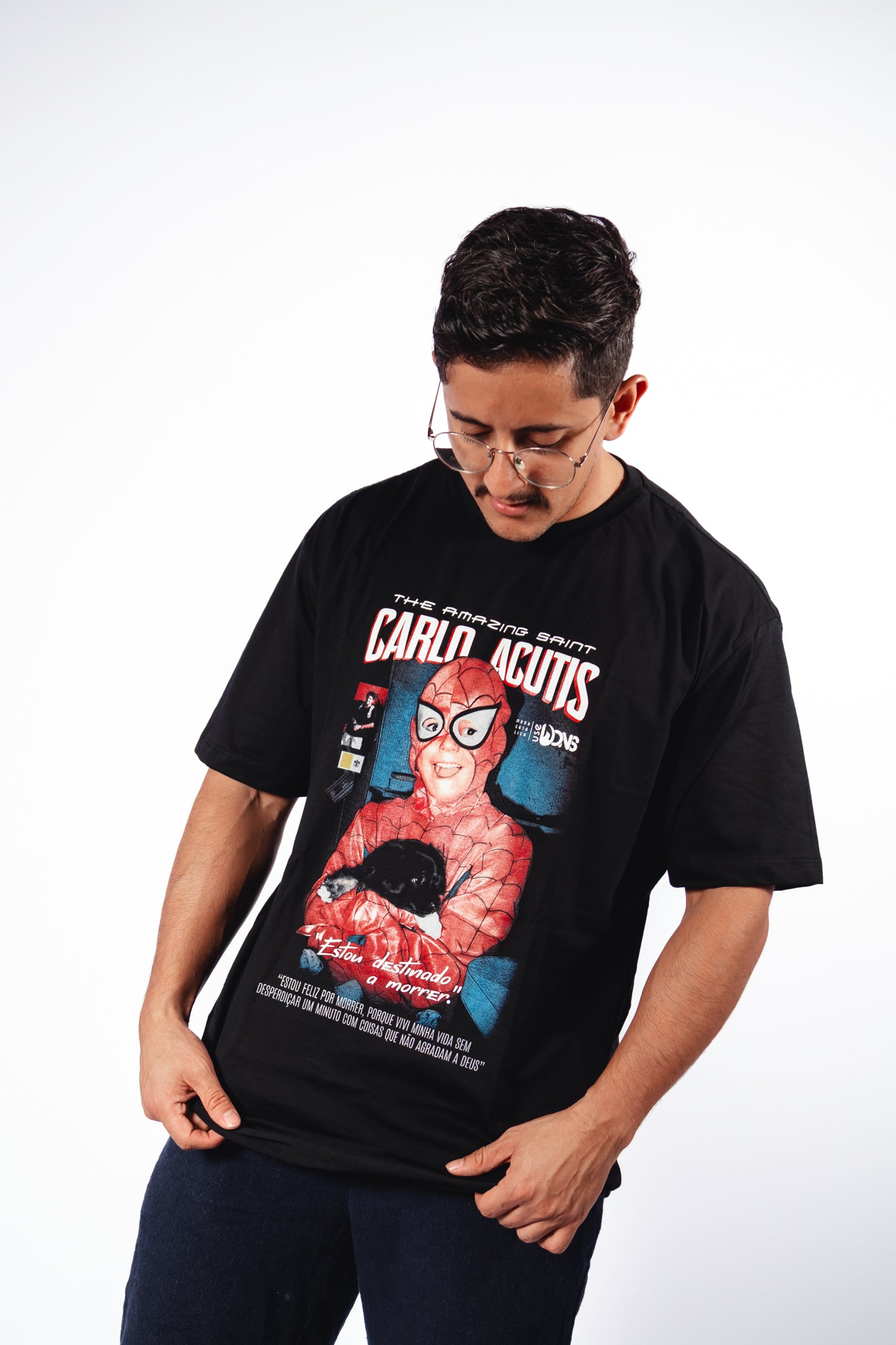 Oversized T-Shirt – Saint Carlo Acutis Superhero - Black