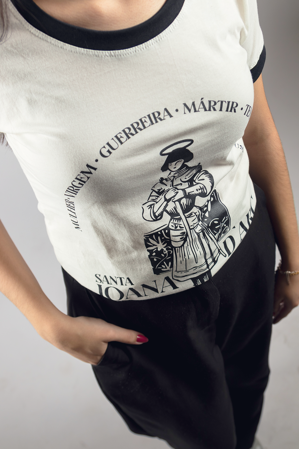 Women’s Fitted Tee – Saint Joan of Arc - Black - Ref. 3230