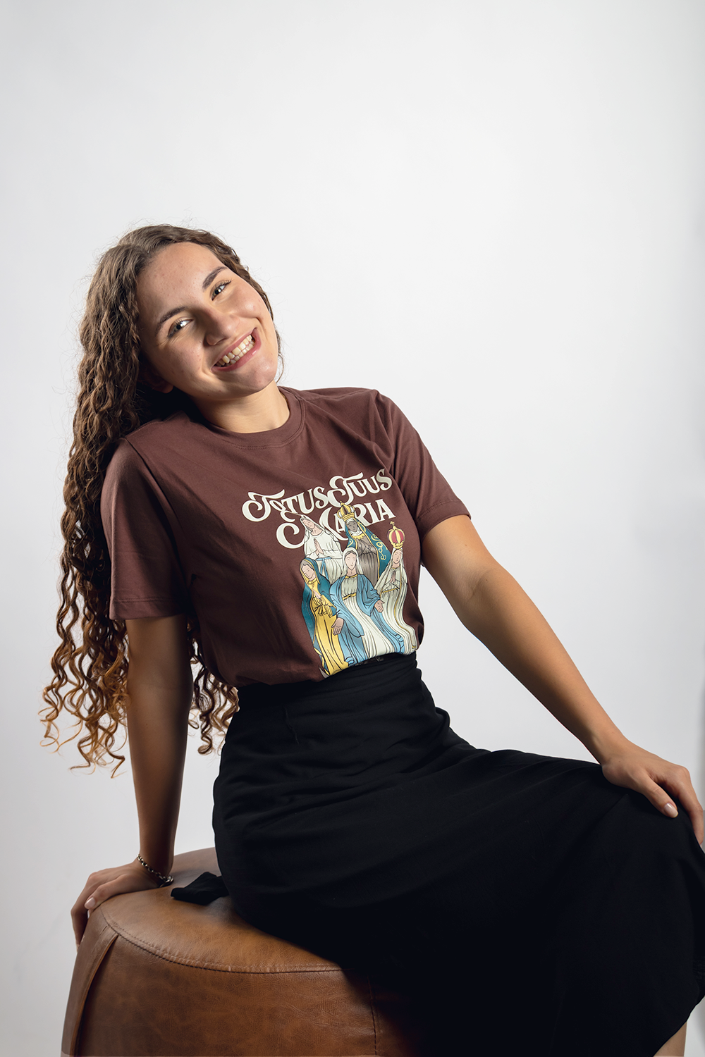 Totus Tuus Mary T-Shirt - Brown