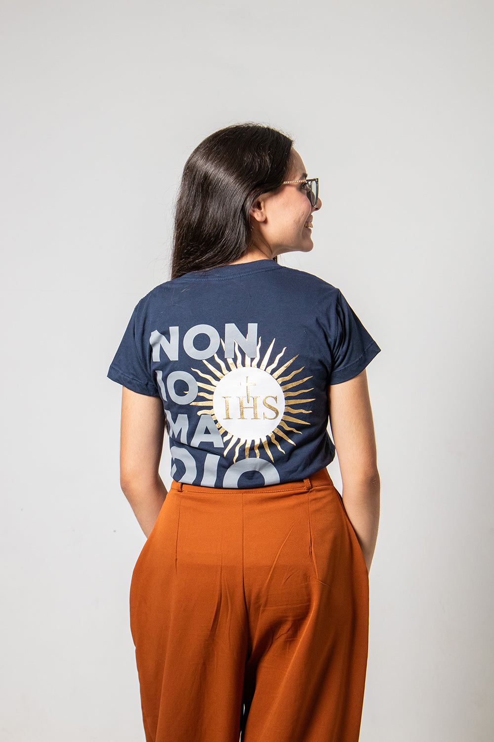 Women’s Fitted Tee – Saint Carlo Acutis “Not I, but God” - Navy