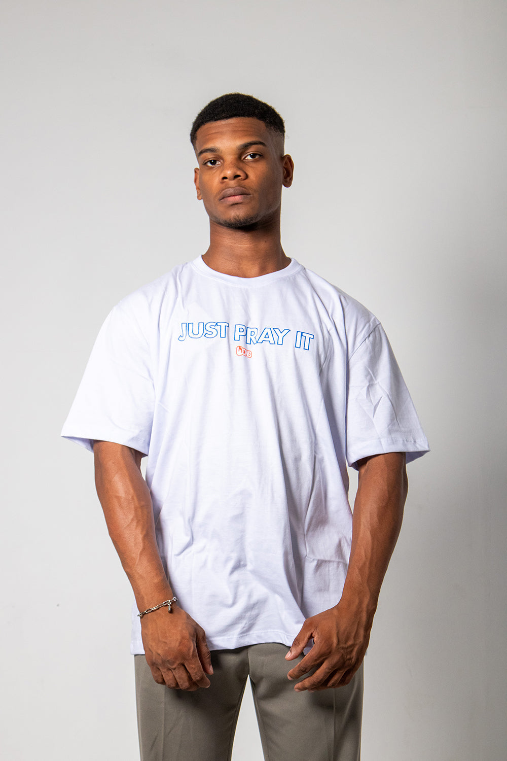 Camiseta Oversized Carlo Acutis Photocopy