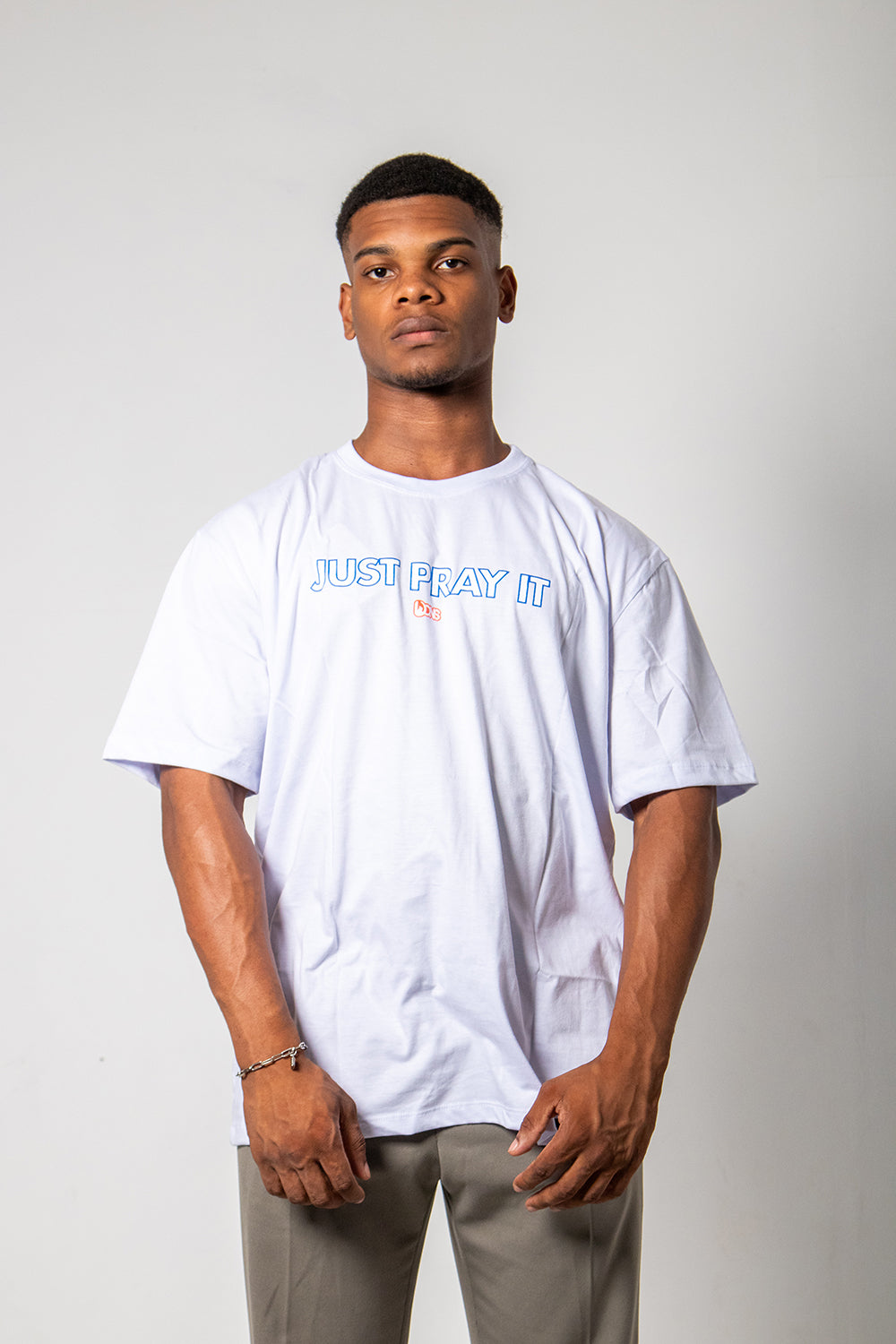 Oversized T-Shirt – Carlo Acutis Photocopy