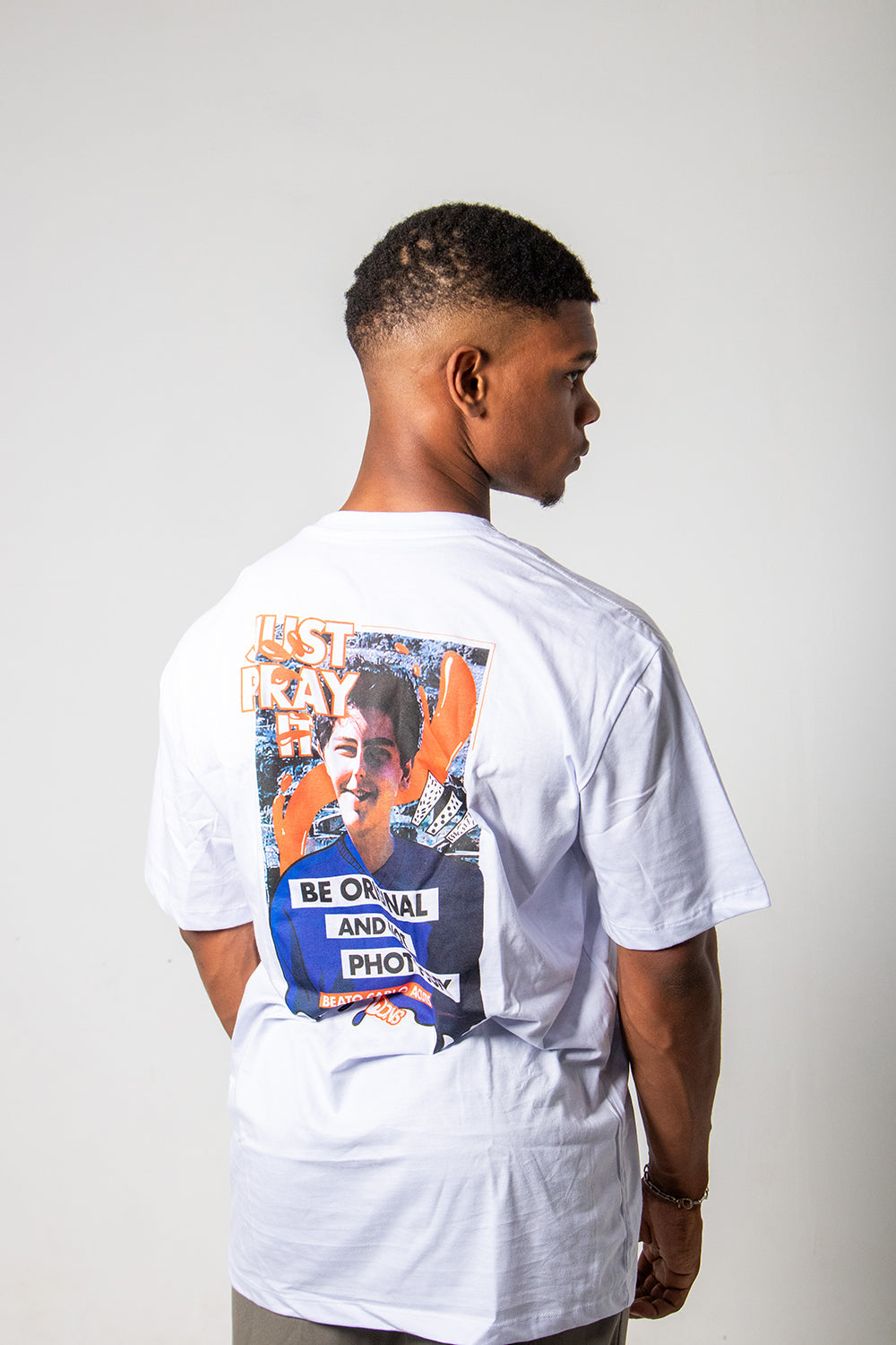 Camiseta Oversized Carlo Acutis Photocopy