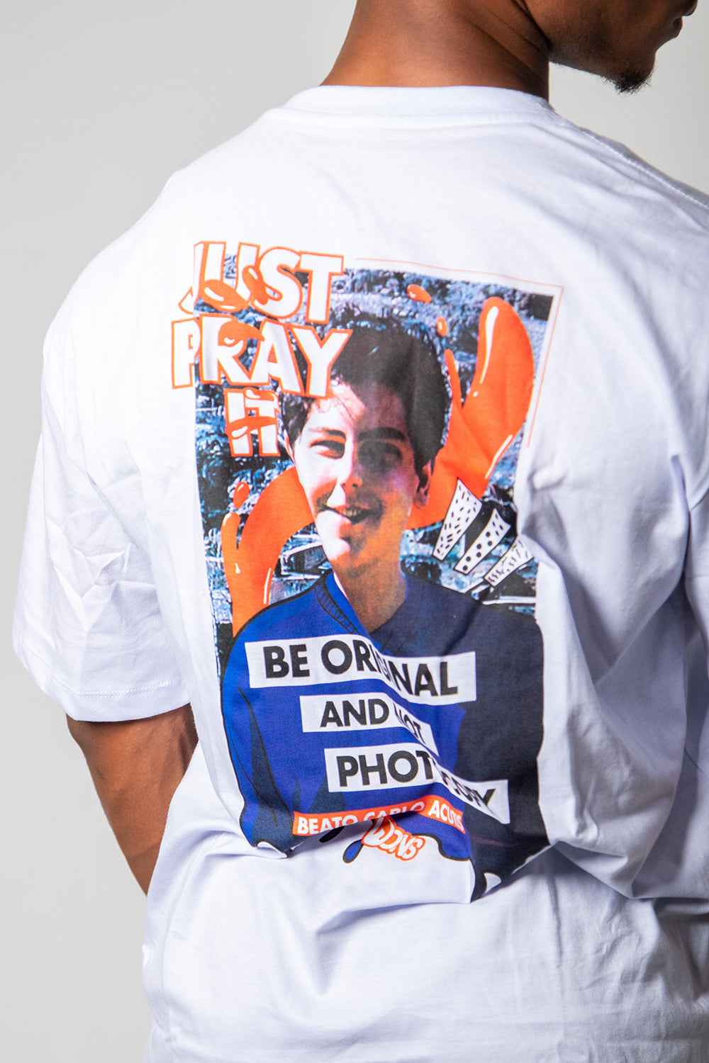 Camiseta Oversized Carlo Acutis Photocopy