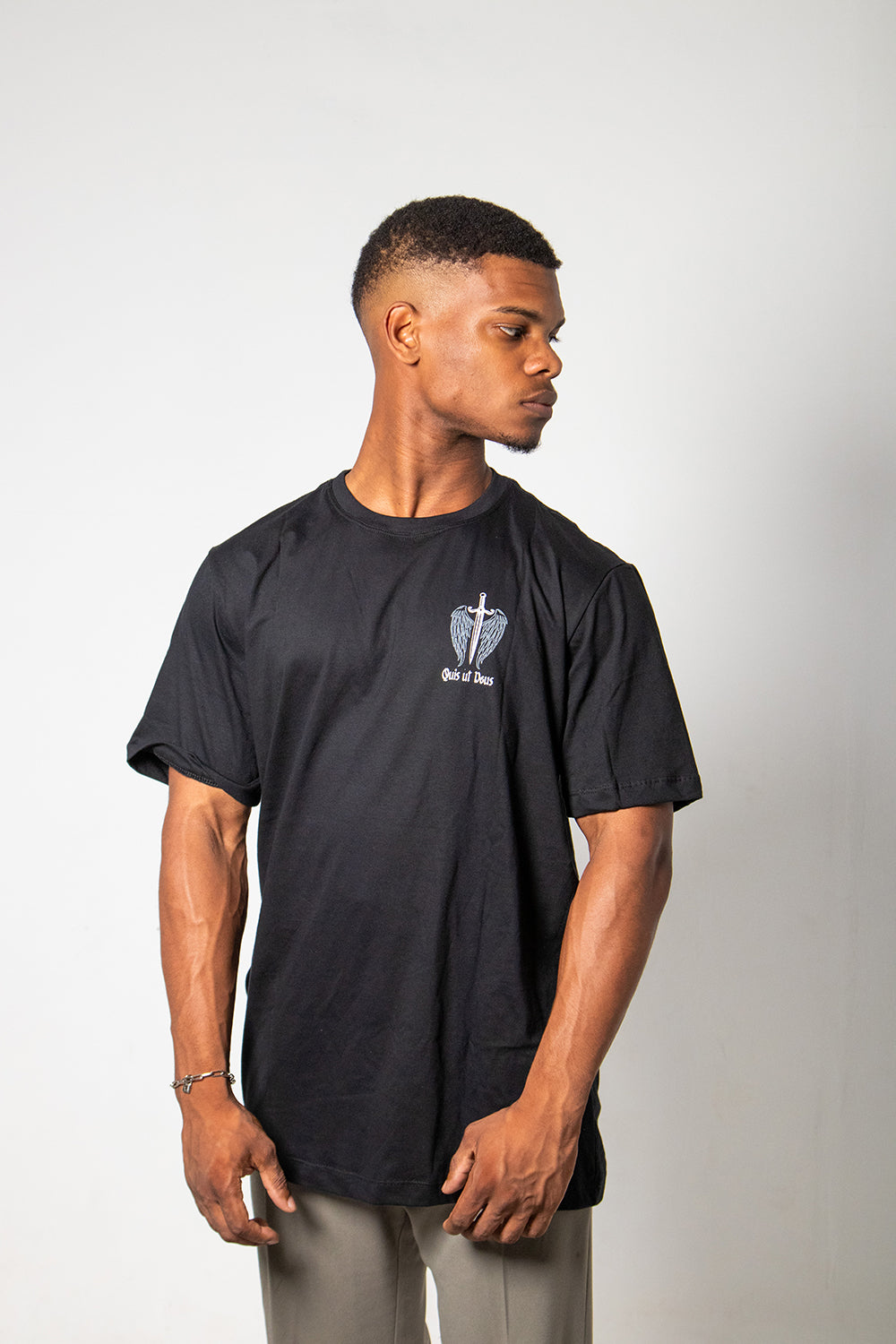 Camiseta São Miguel Arcanjo Preto Monocromático - ref 217