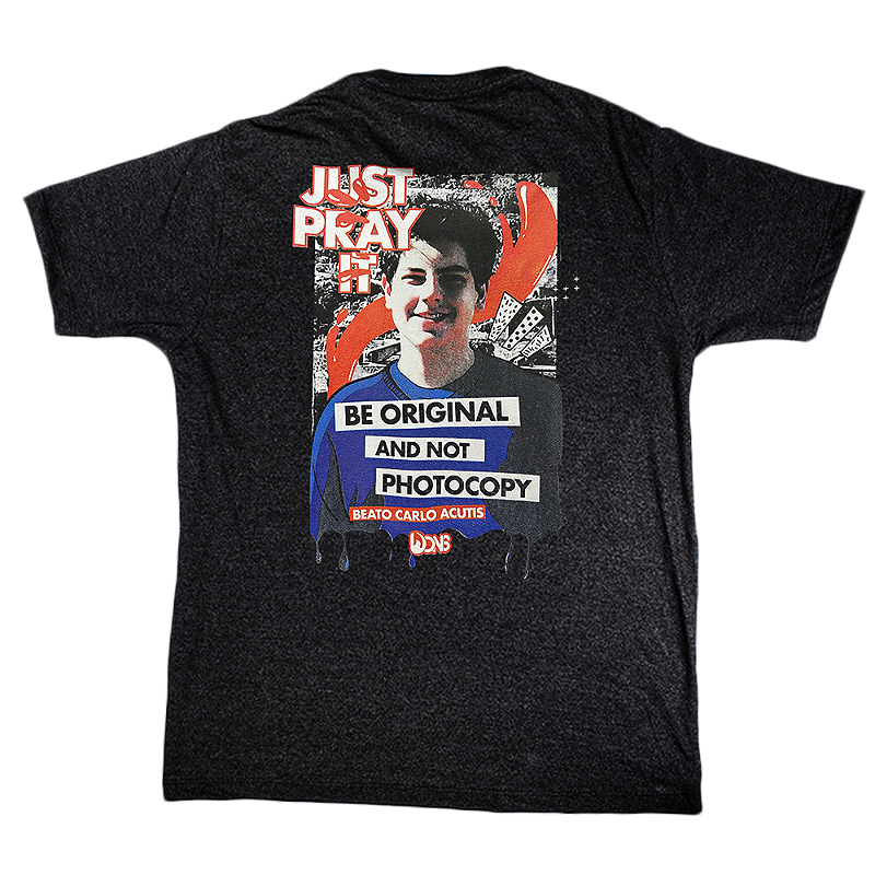 Oversized T-Shirt – Carlo Acutis Photocopy